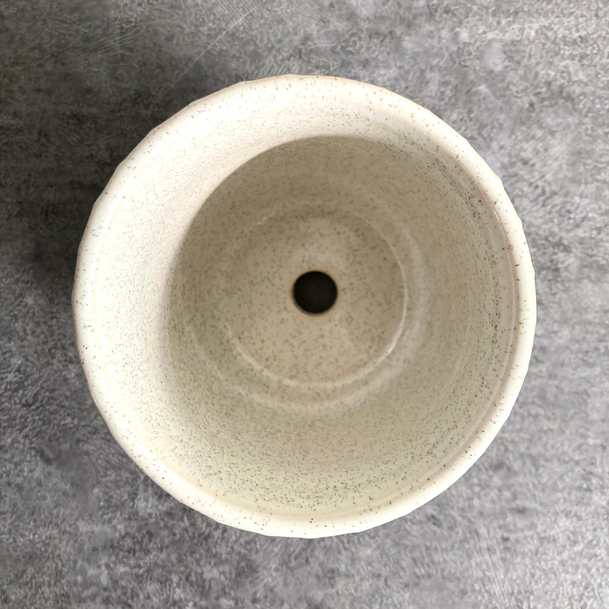 【エイラ】 おしゃれ 陶器鉢 3.5寸 3.5号 小型 観葉植物 | 4枚目